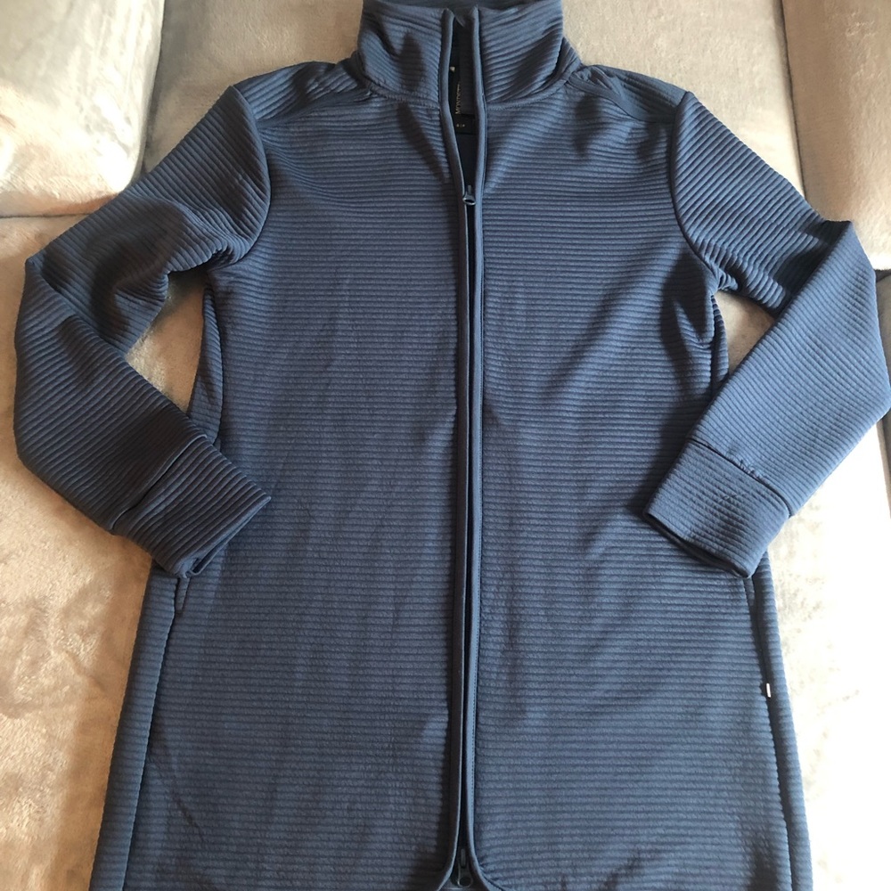 Mondetta zip cardigan size S/M